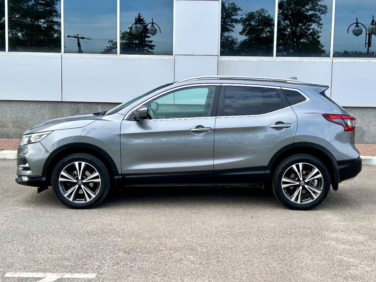 Nissan Qashqai - фото 10