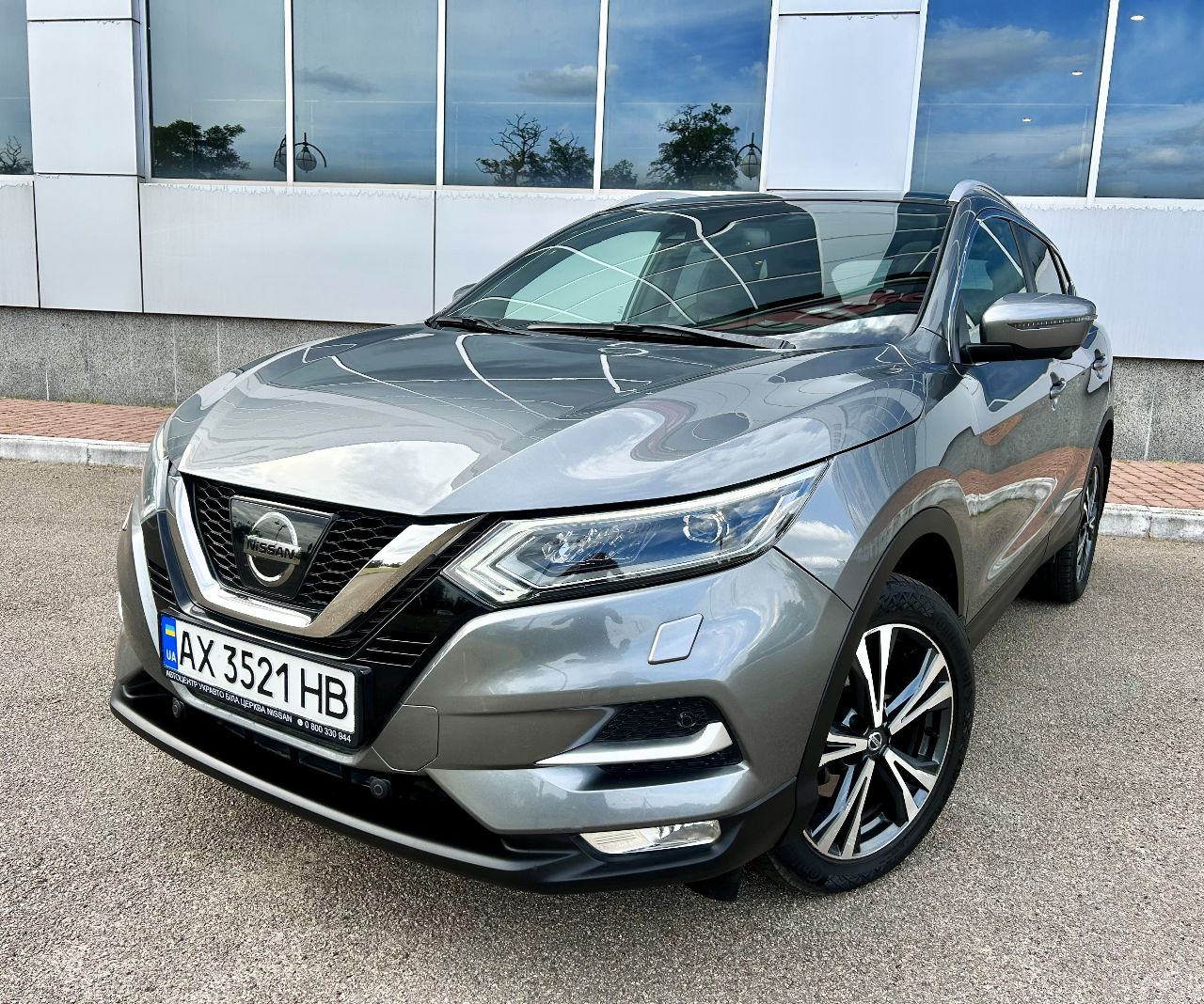 Nissan Qashqai - фото 1