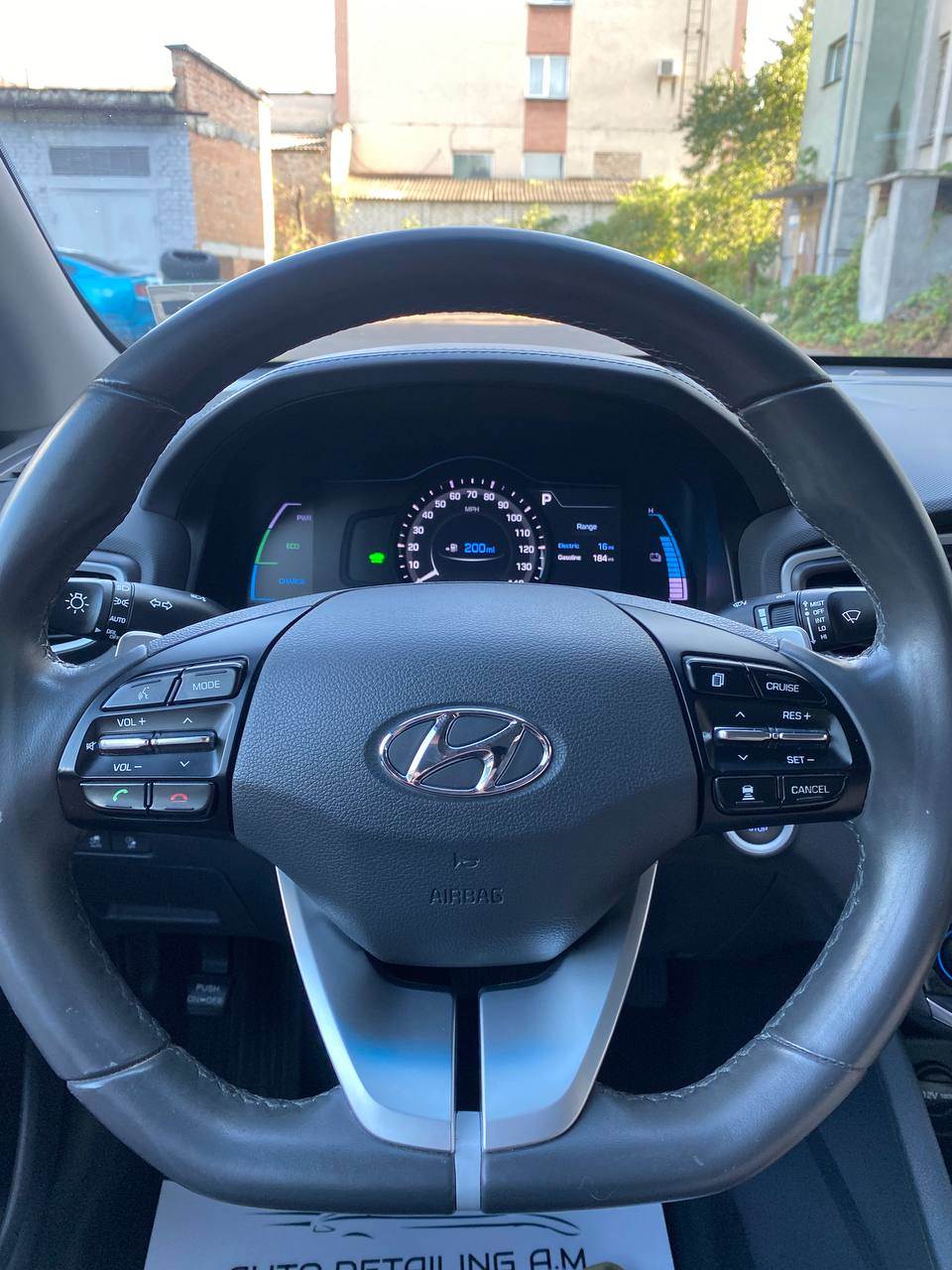 Hyundai IONIQ - фото 9