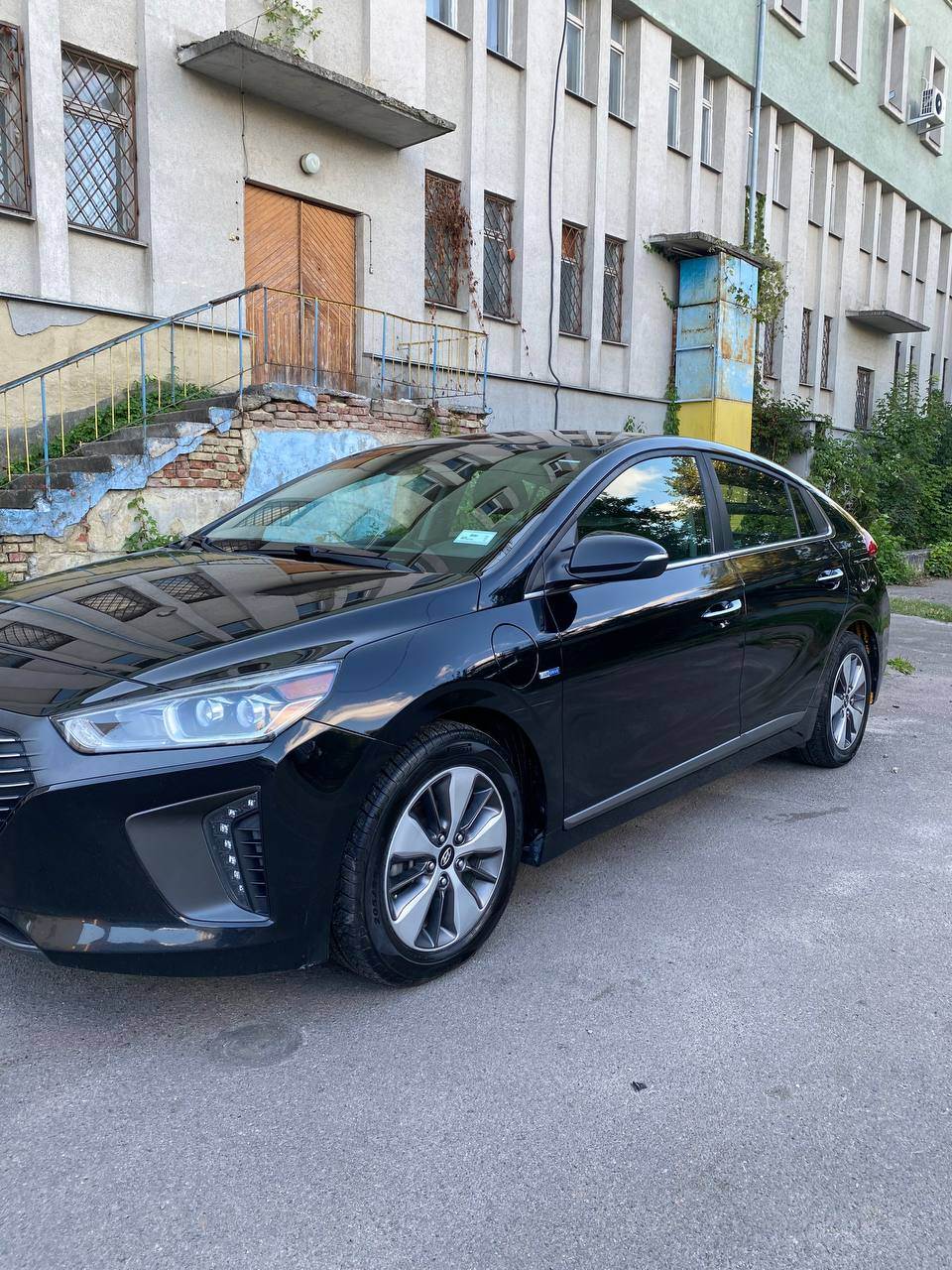Hyundai IONIQ - фото 2