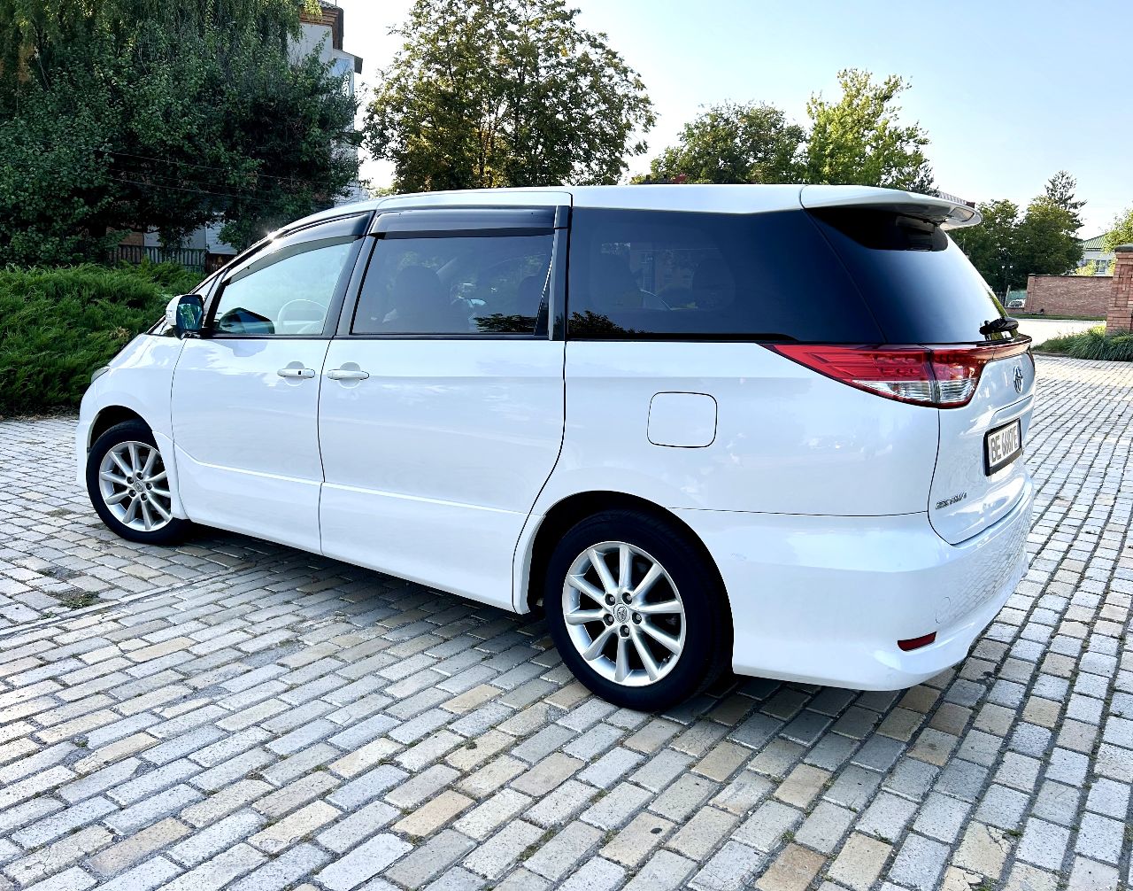 Toyota Estima - фото 21