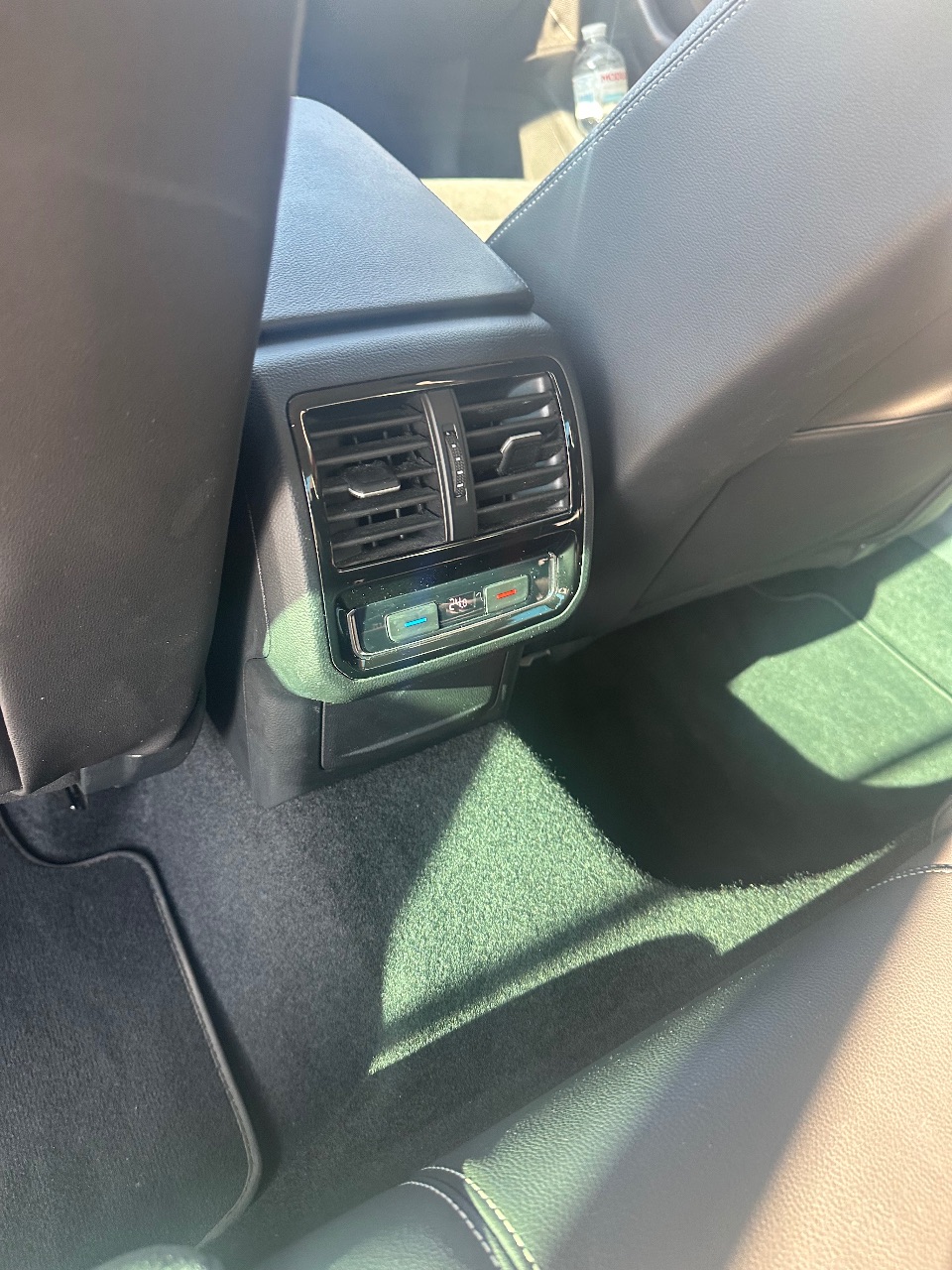 Volkswagen Passat - фото 10