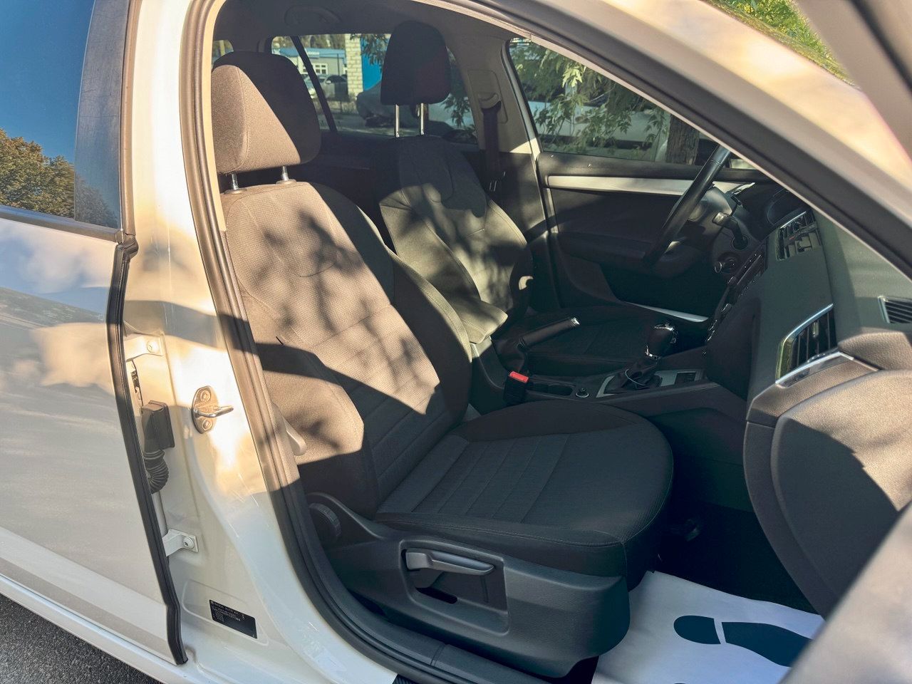 Skoda Octavia - фото 9