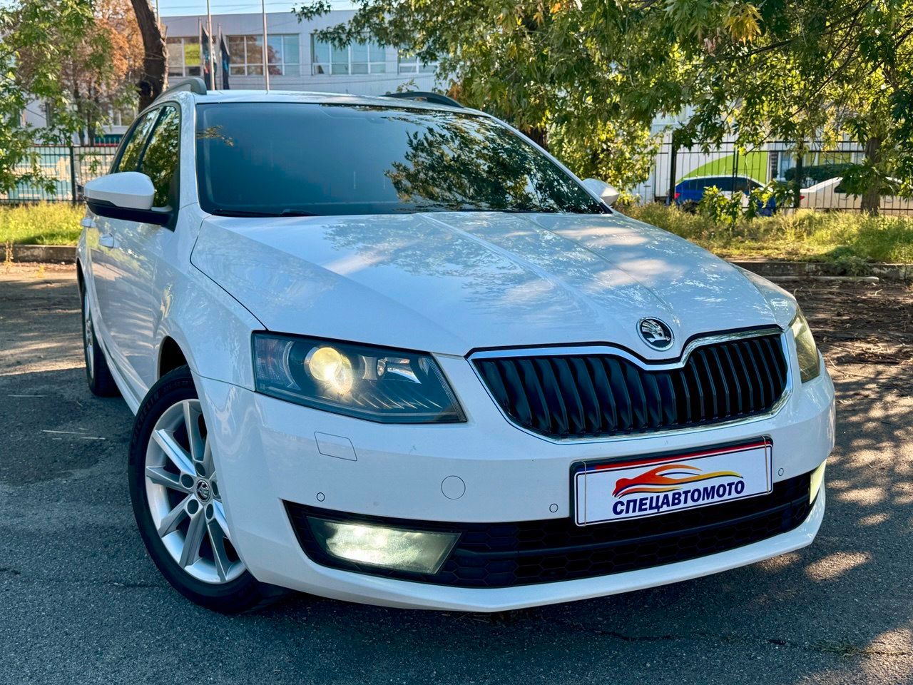 Skoda Octavia - фото 4