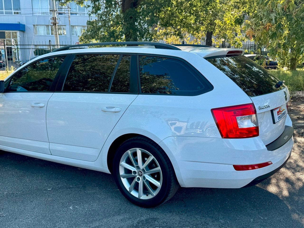 Skoda Octavia - фото 8