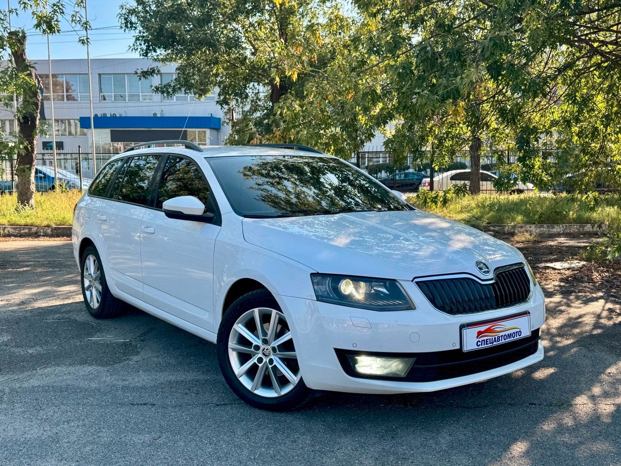 Skoda Octavia - фото 1