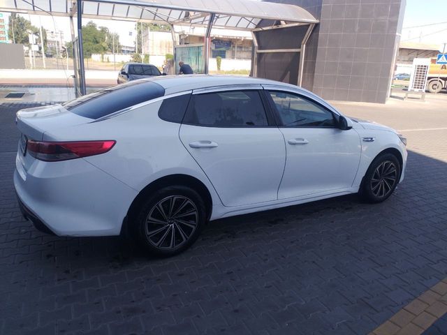 Kia K5 - фото 4