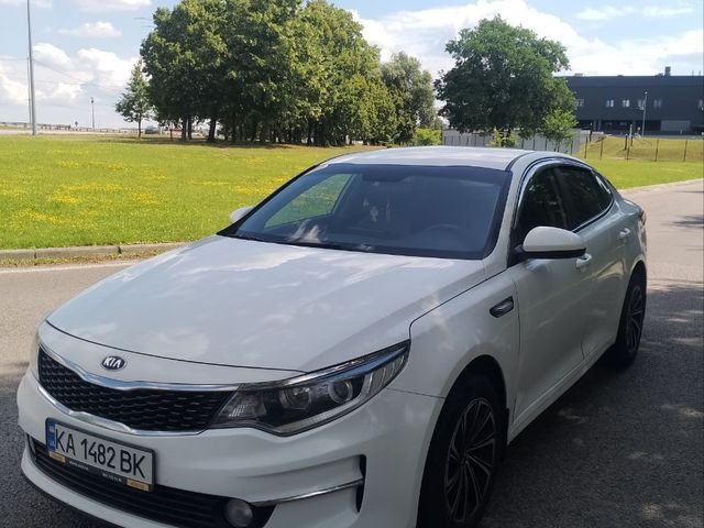 Kia K5 - фото 1
