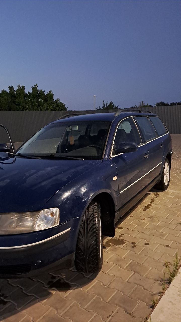 Volkswagen Passat - фото 7