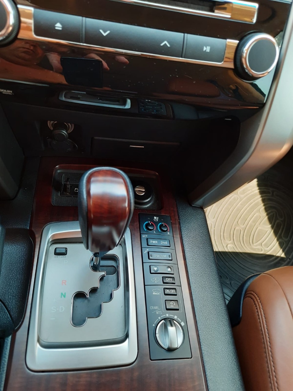 Toyota Land Cruiser - фото 7