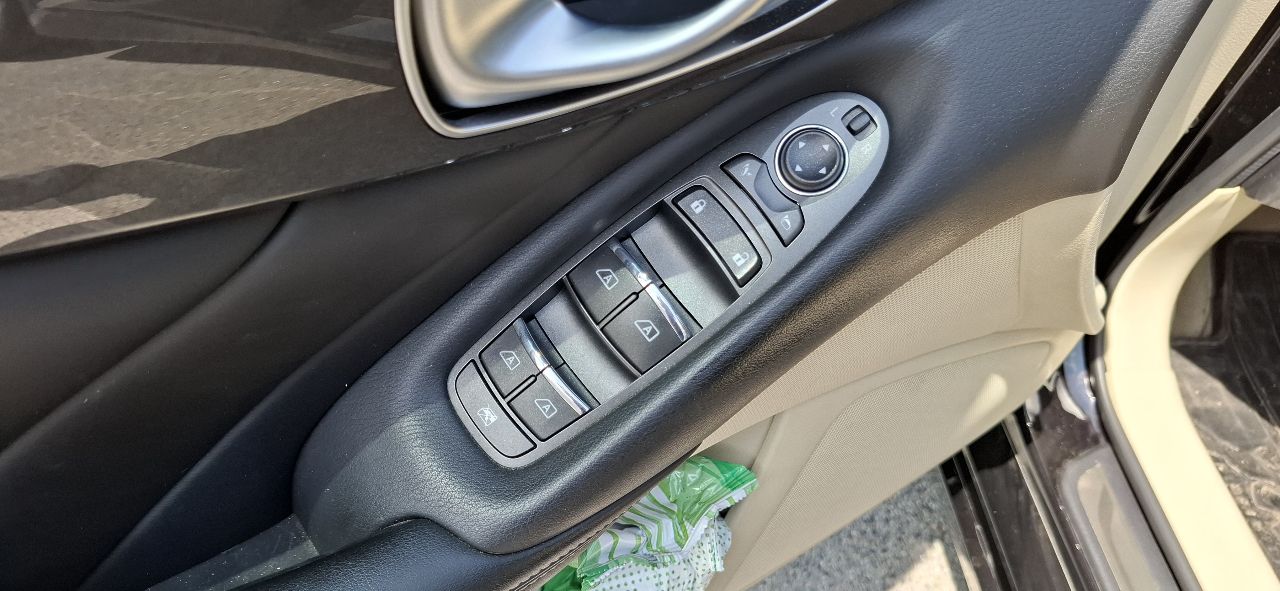 Infiniti Q50 - фото 15