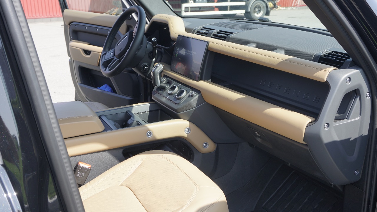 Land Rover Defender - фото 5