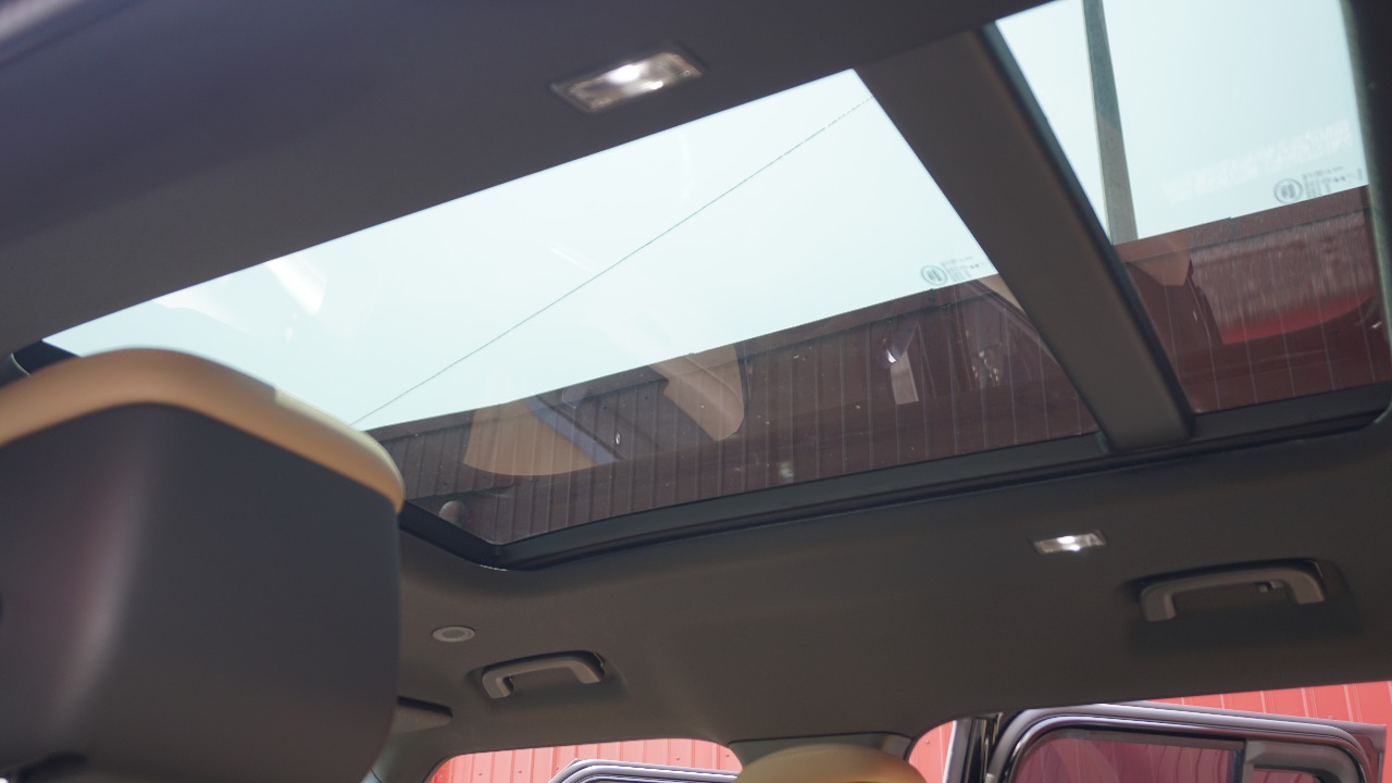 Land Rover Defender - фото 9