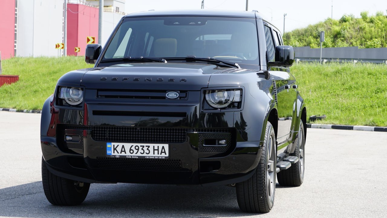 Land Rover Defender - фото 1