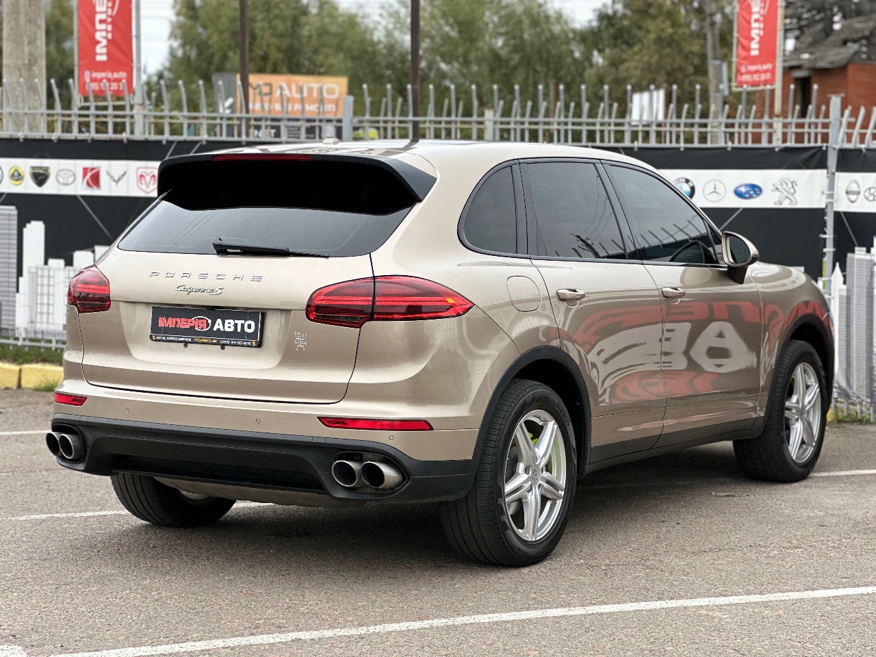 Porsche Cayenne - фото 3