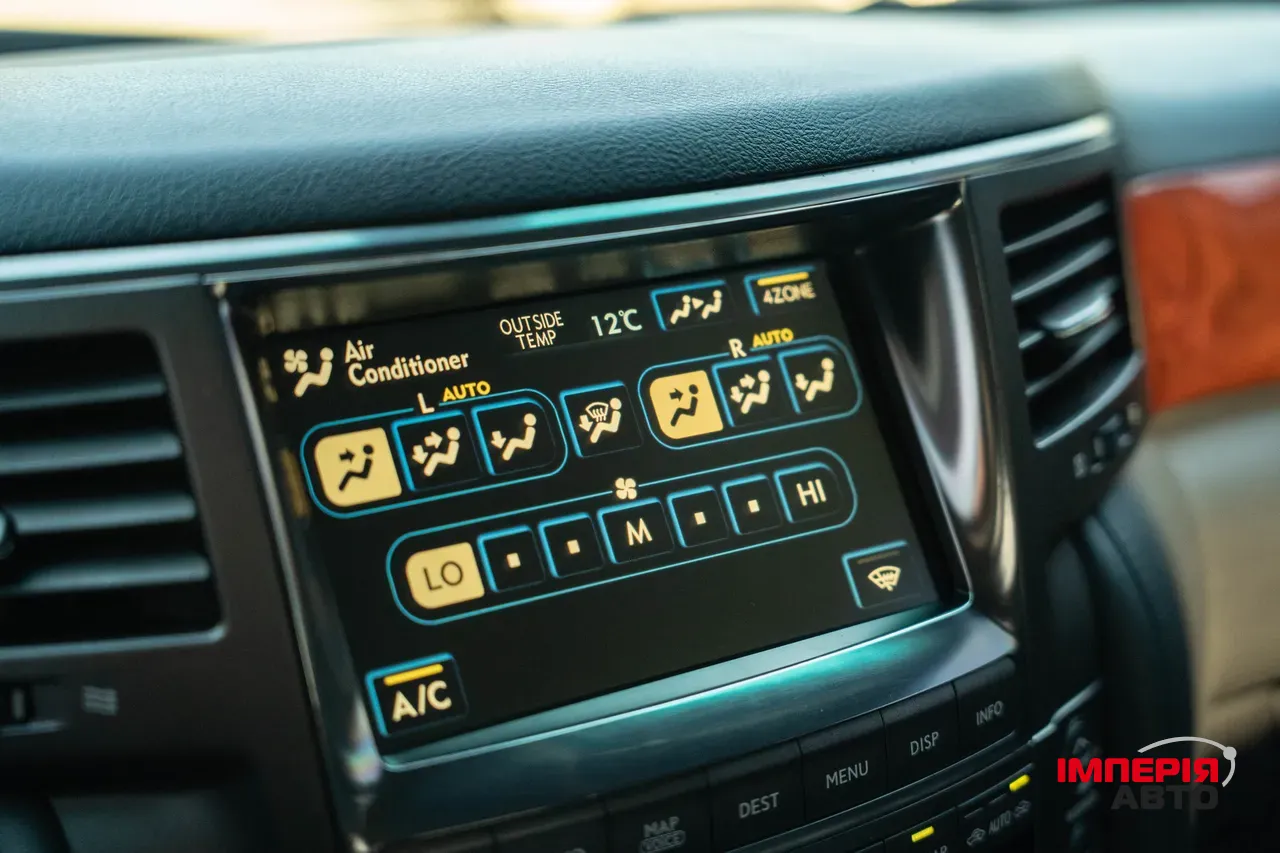 Lexus LX - фото 33