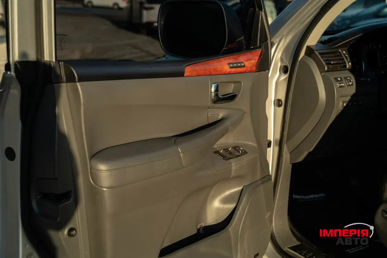 Lexus LX - фото 41