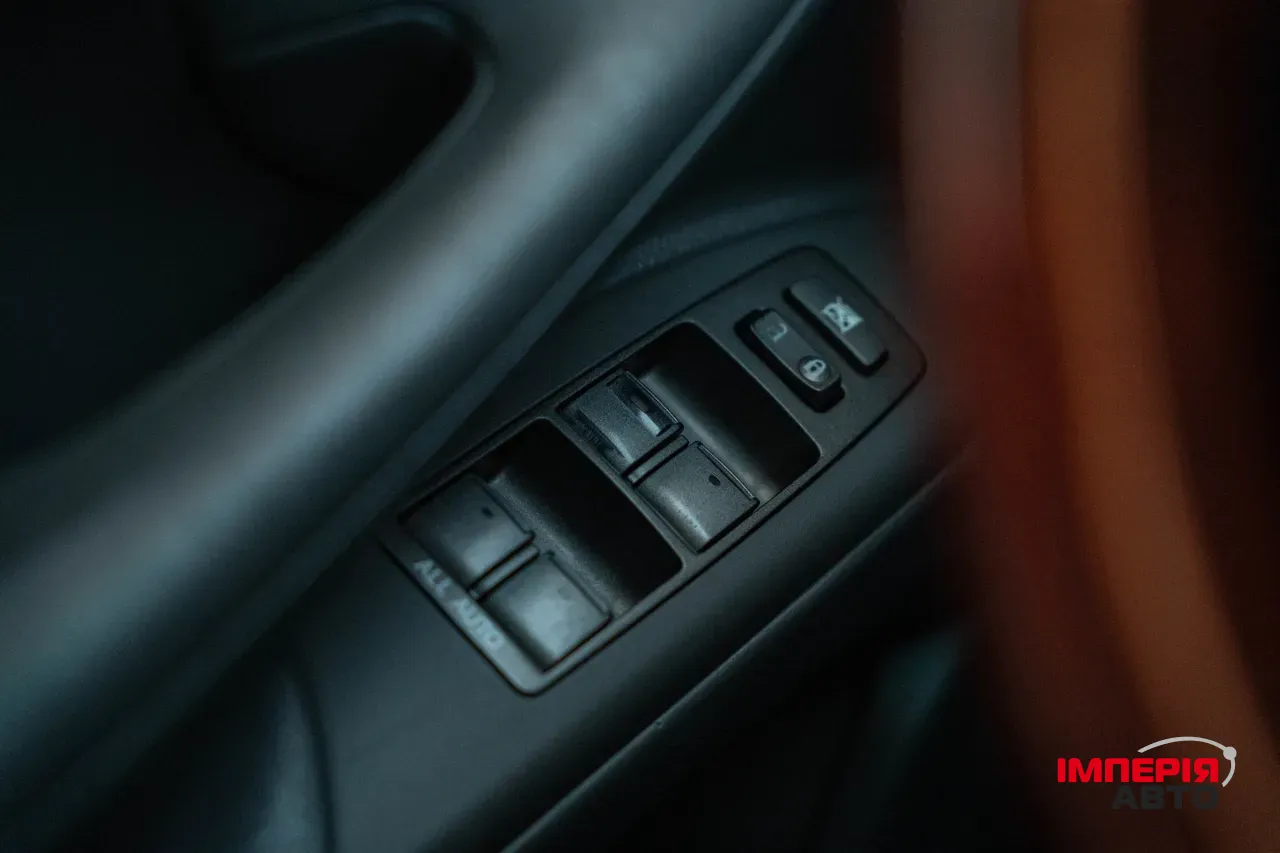 Lexus LX - фото 20