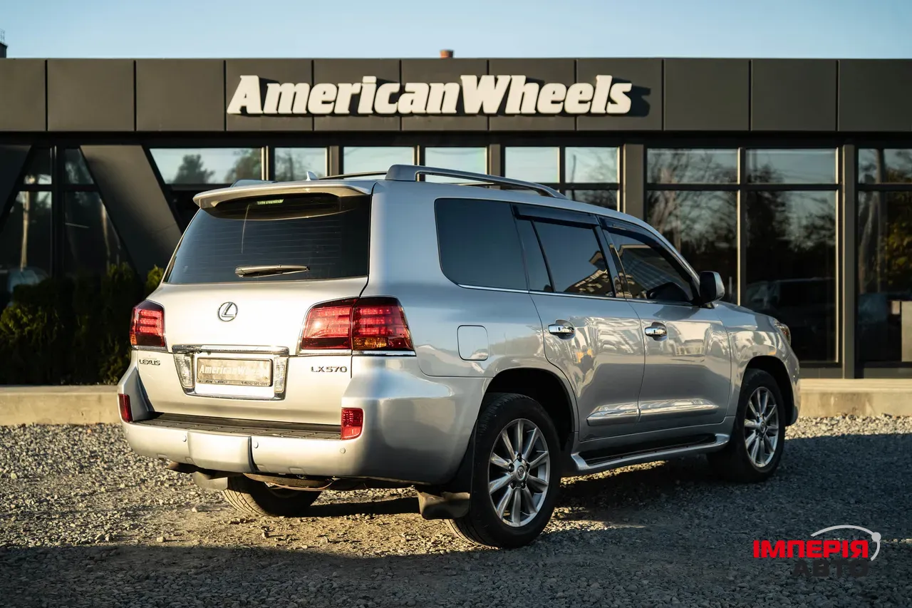 Lexus LX - фото 5