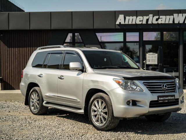Lexus LX - фото 3