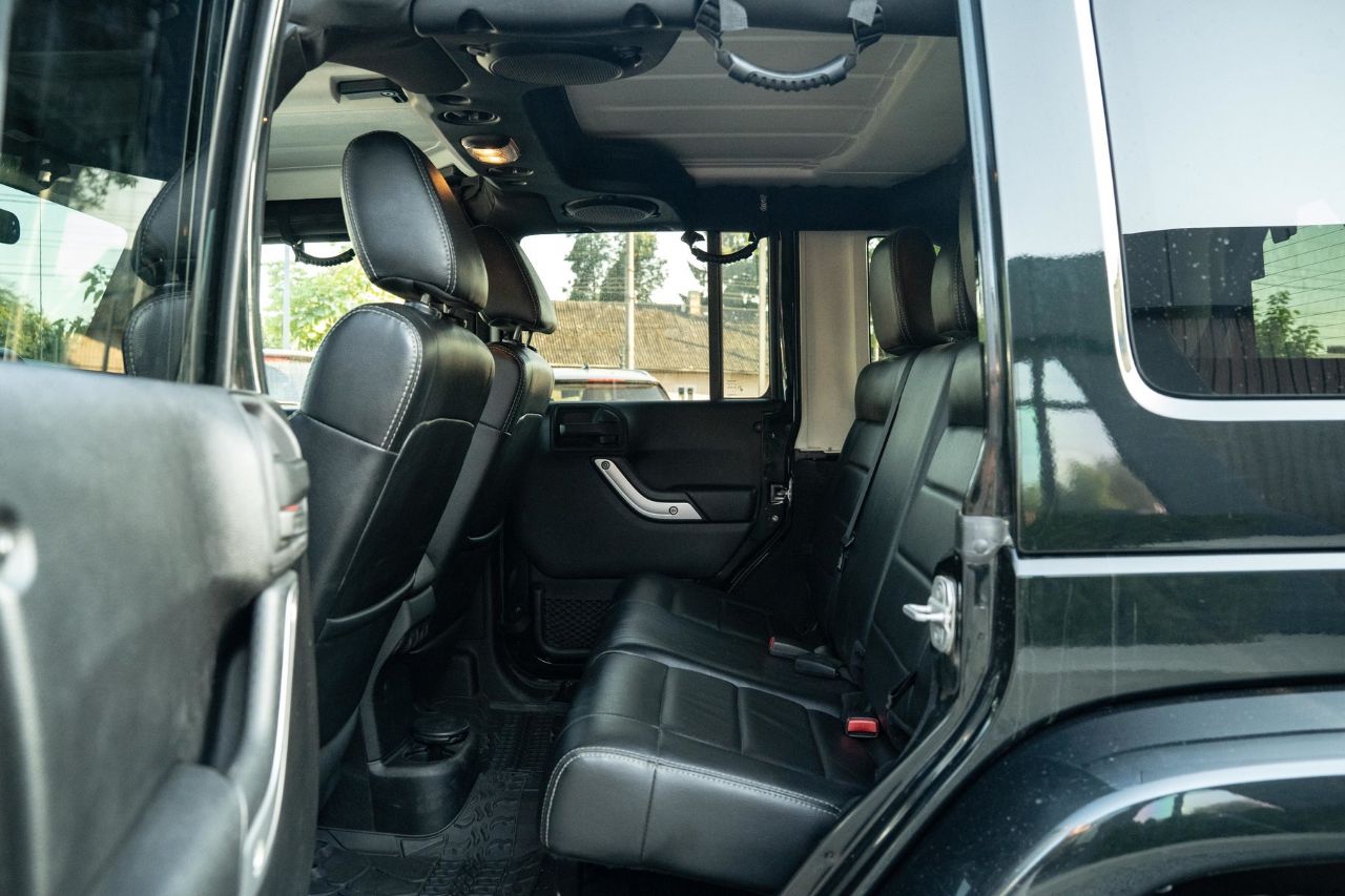 Jeep Wrangler - фото 44