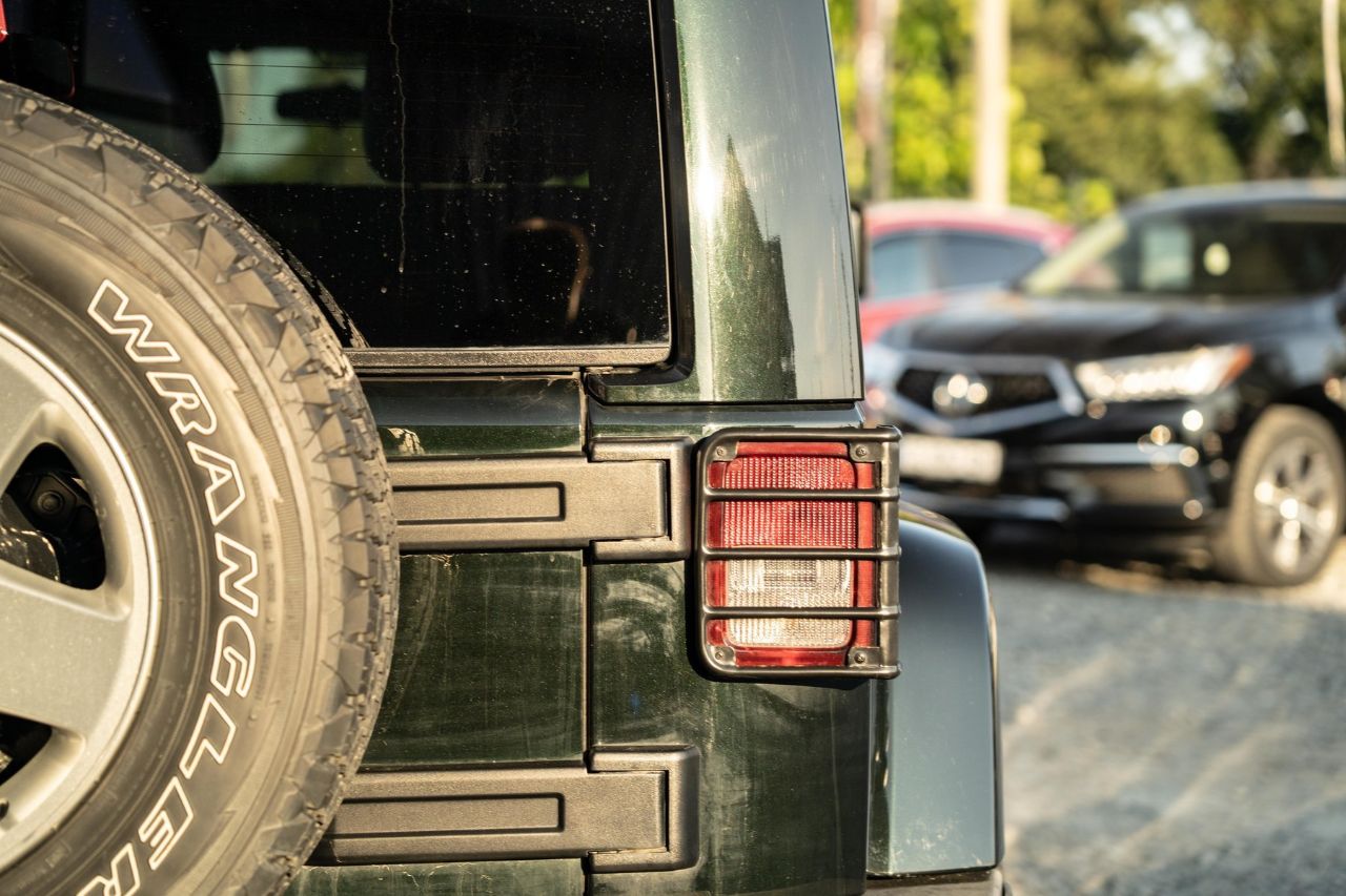 Jeep Wrangler - фото 14