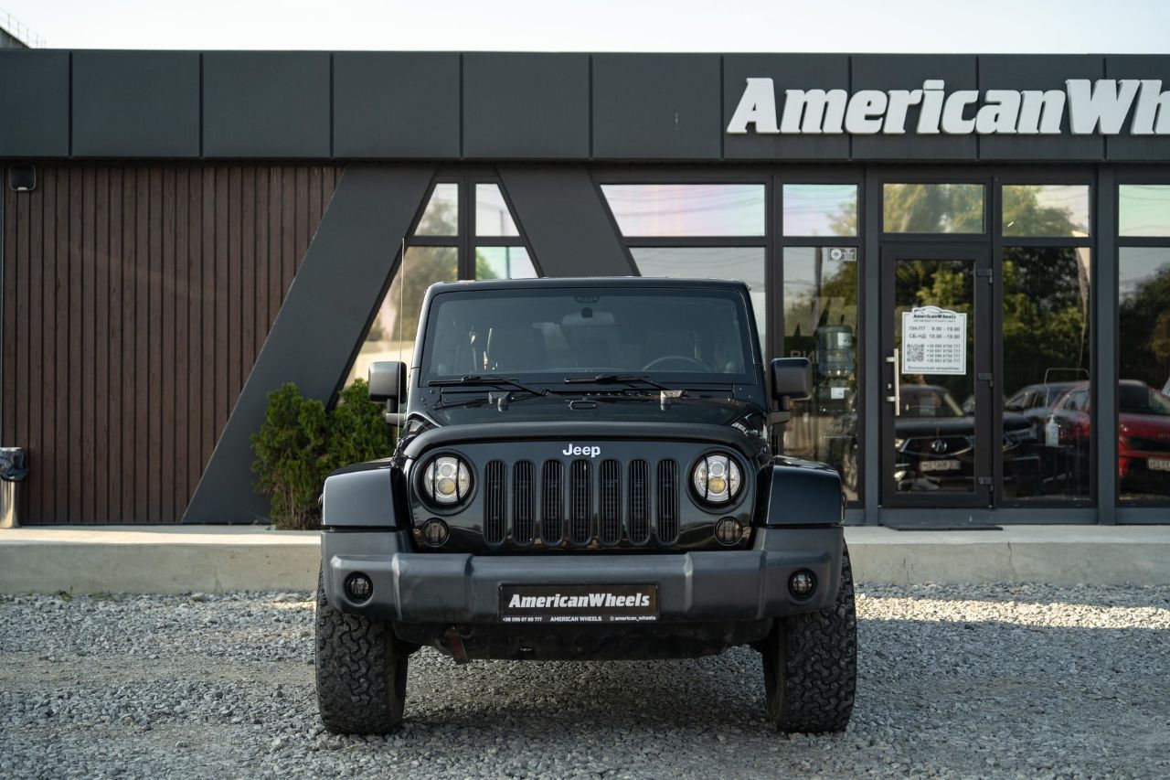 Jeep Wrangler - фото 2