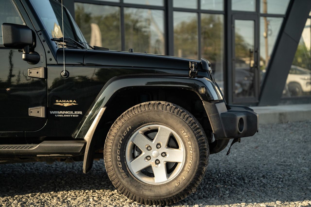 Jeep Wrangler - фото 25
