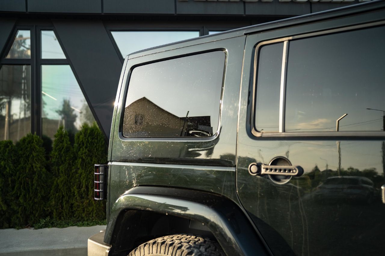 Jeep Wrangler - фото 17