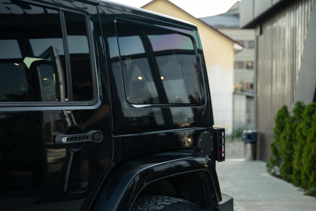 Jeep Wrangler - фото 23