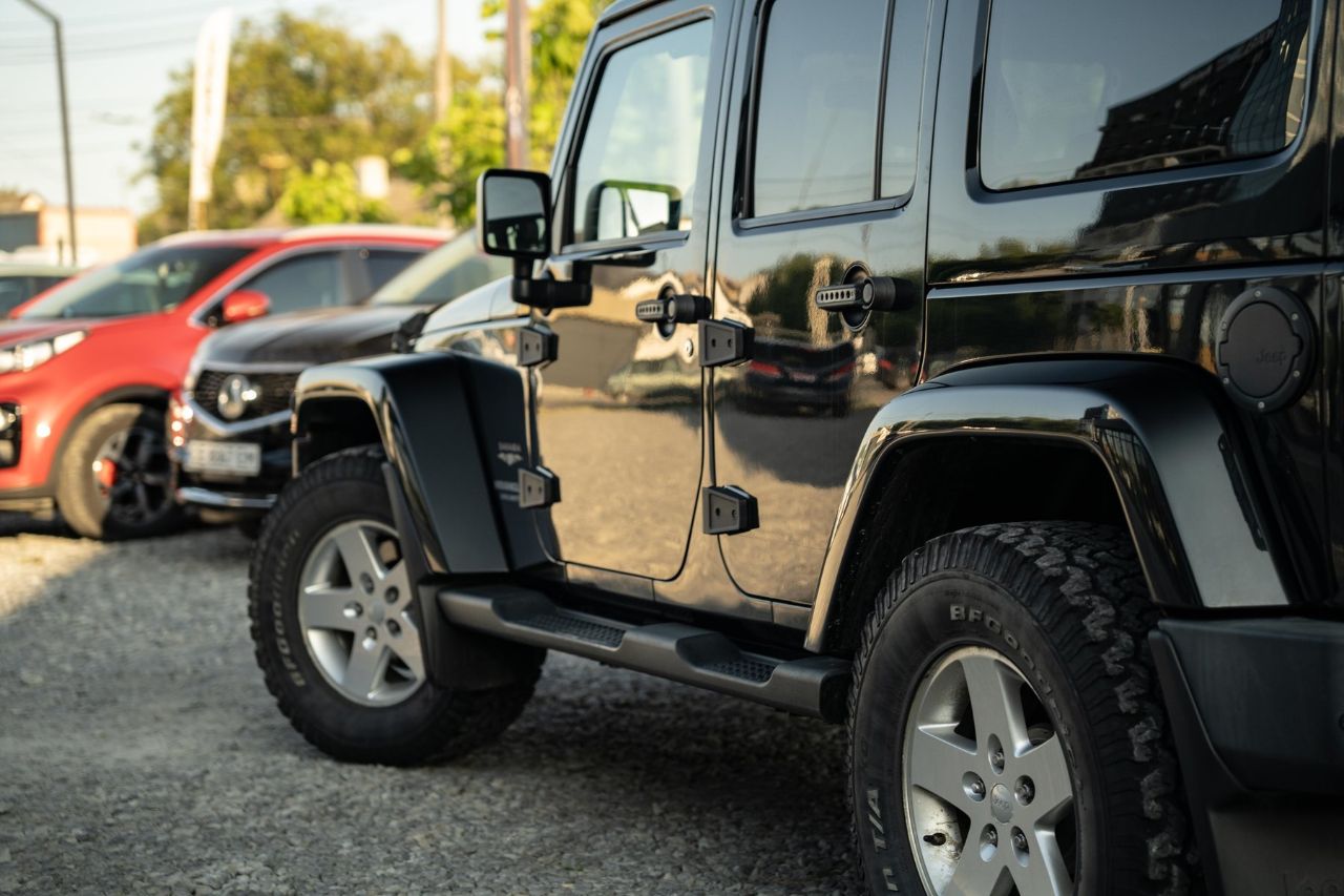 Jeep Wrangler - фото 10