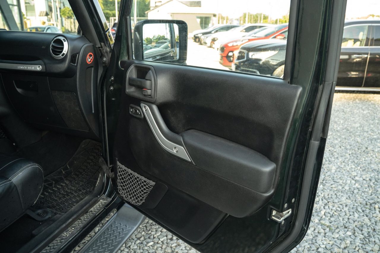 Jeep Wrangler - фото 47