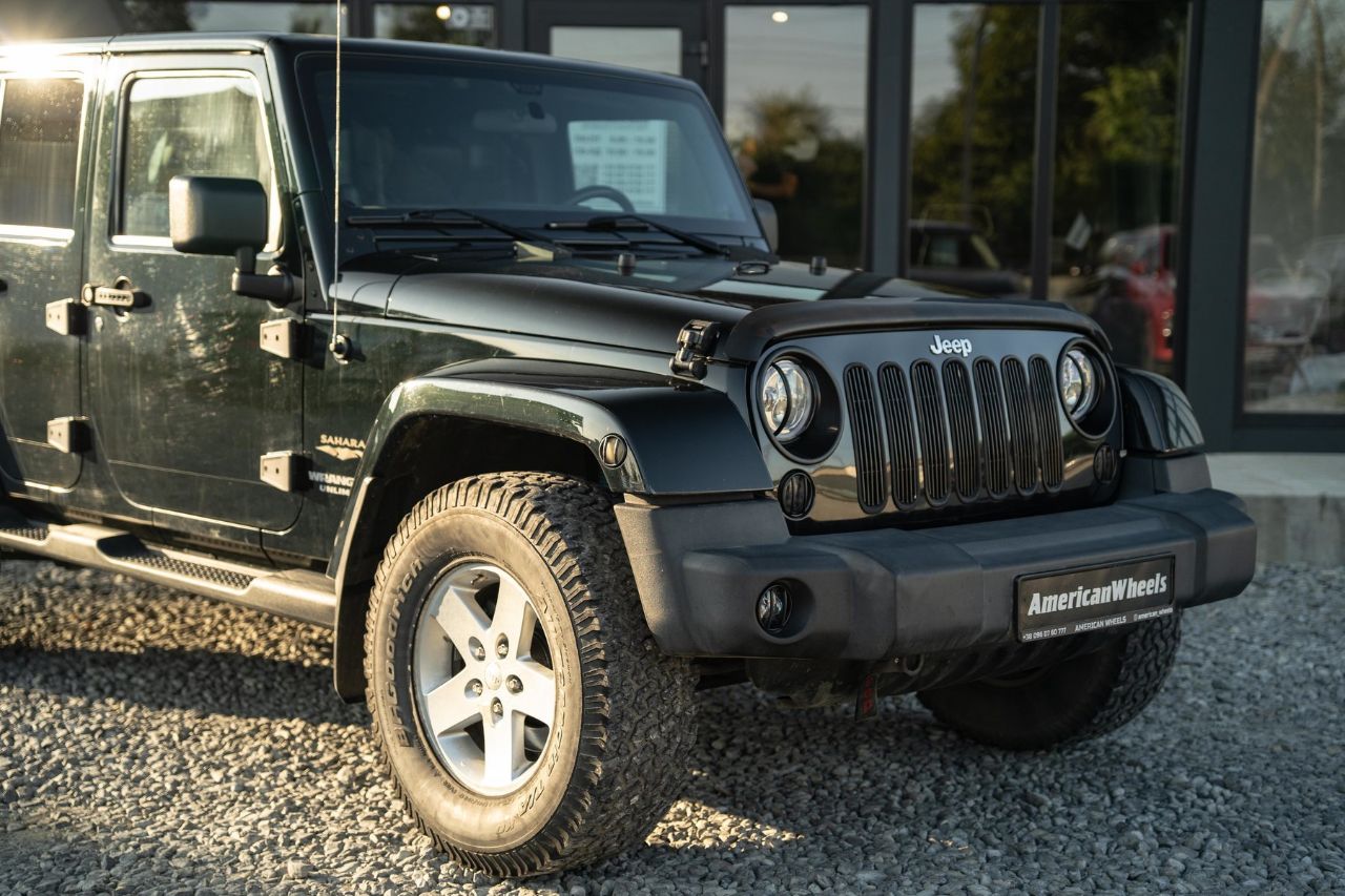 Jeep Wrangler - фото 18