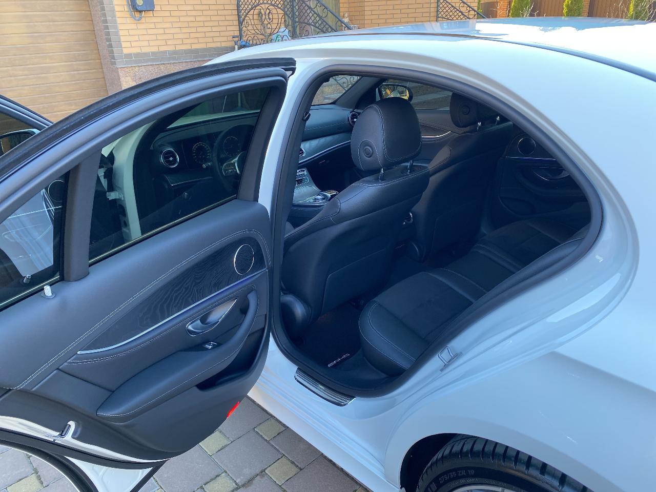 Mercedes-Benz E-Класс - фото 30