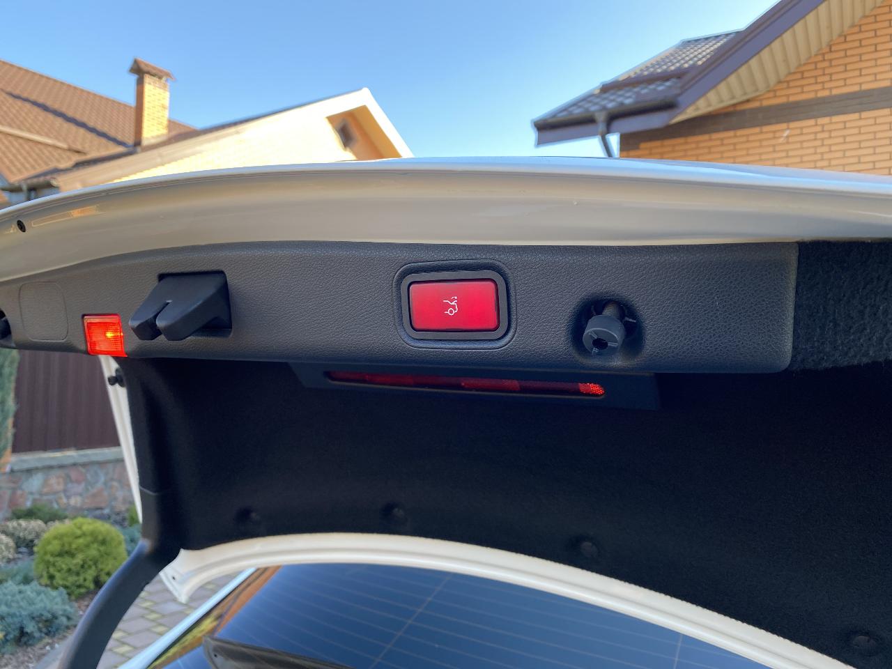 Mercedes-Benz E-Класс - фото 31