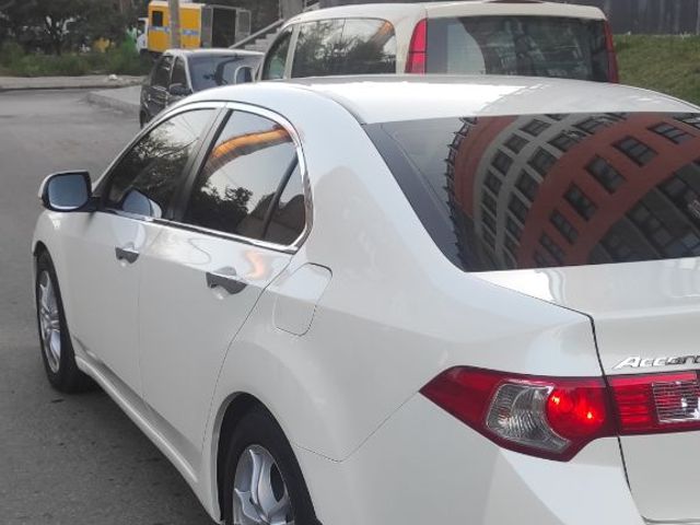 Honda Accord - зображення 3