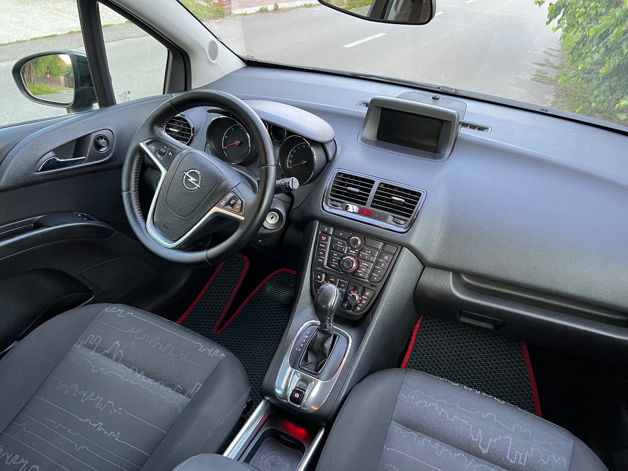 Opel Meriva - фото 12