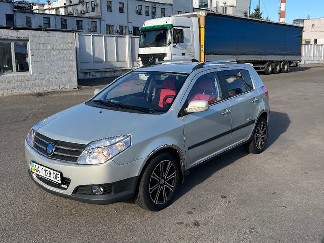 Geely MK Cross - фото 1