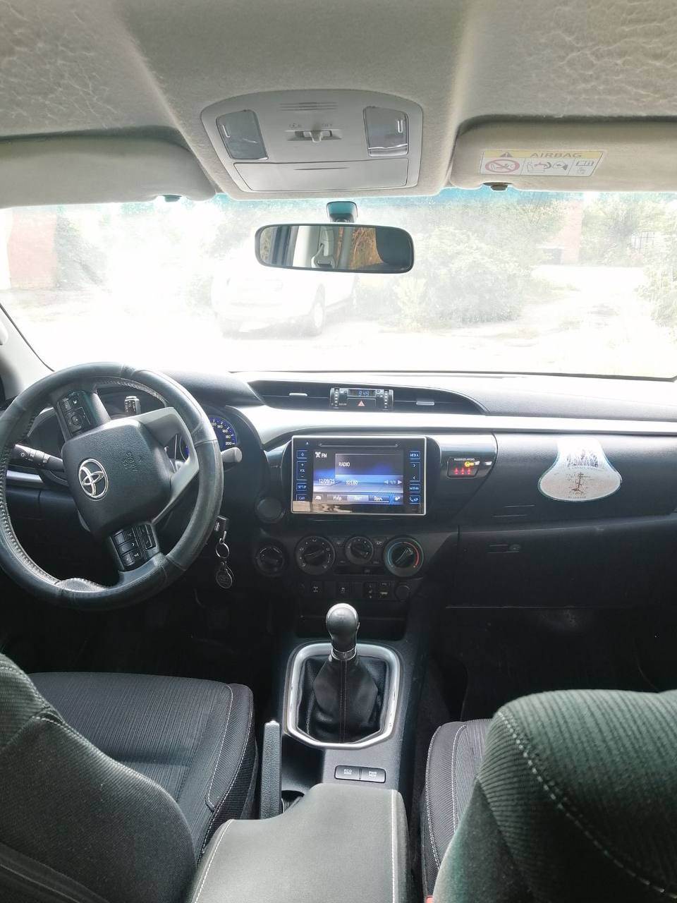 Toyota Hilux - фото 4