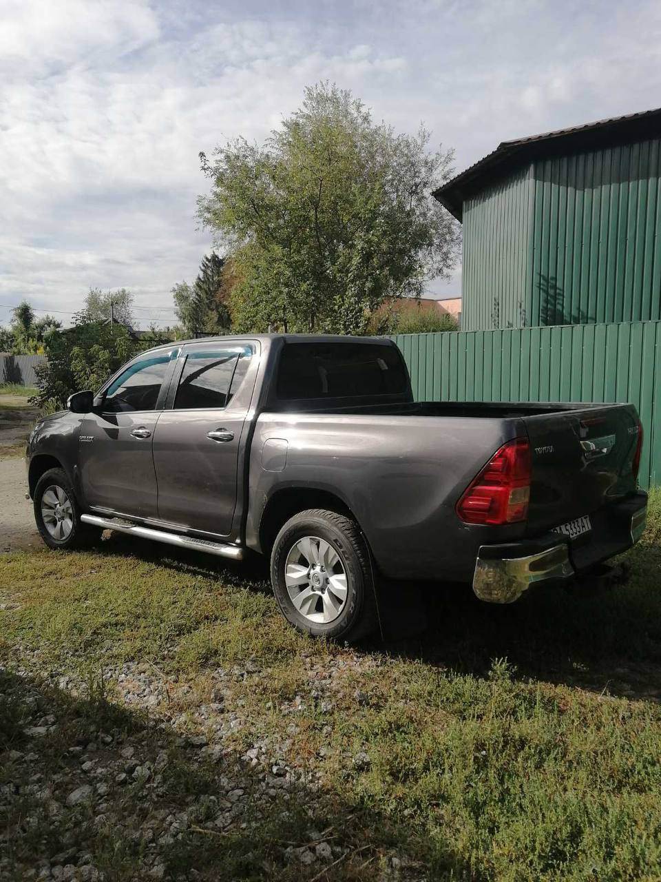 Toyota Hilux - фото 3