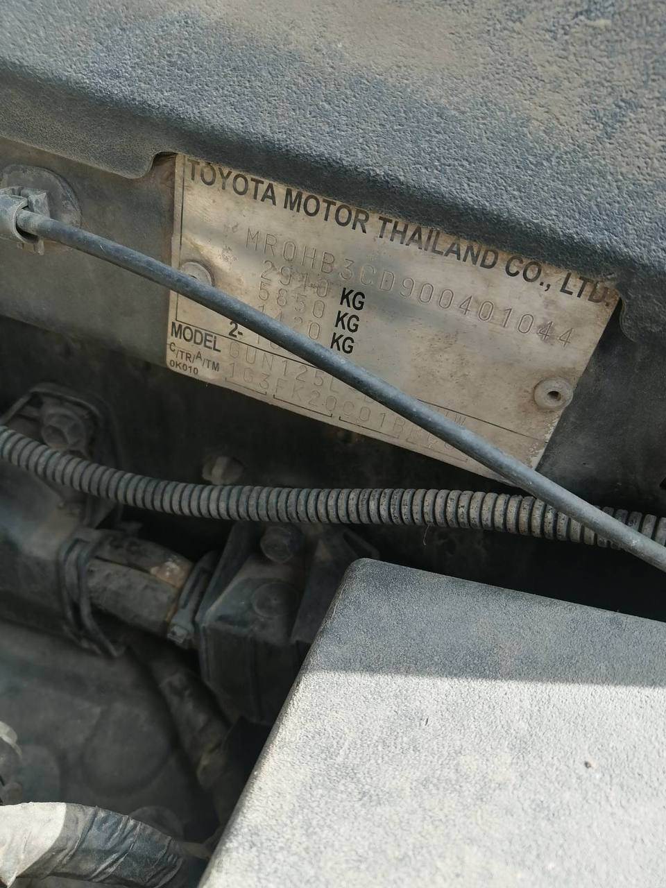 Toyota Hilux - фото 8