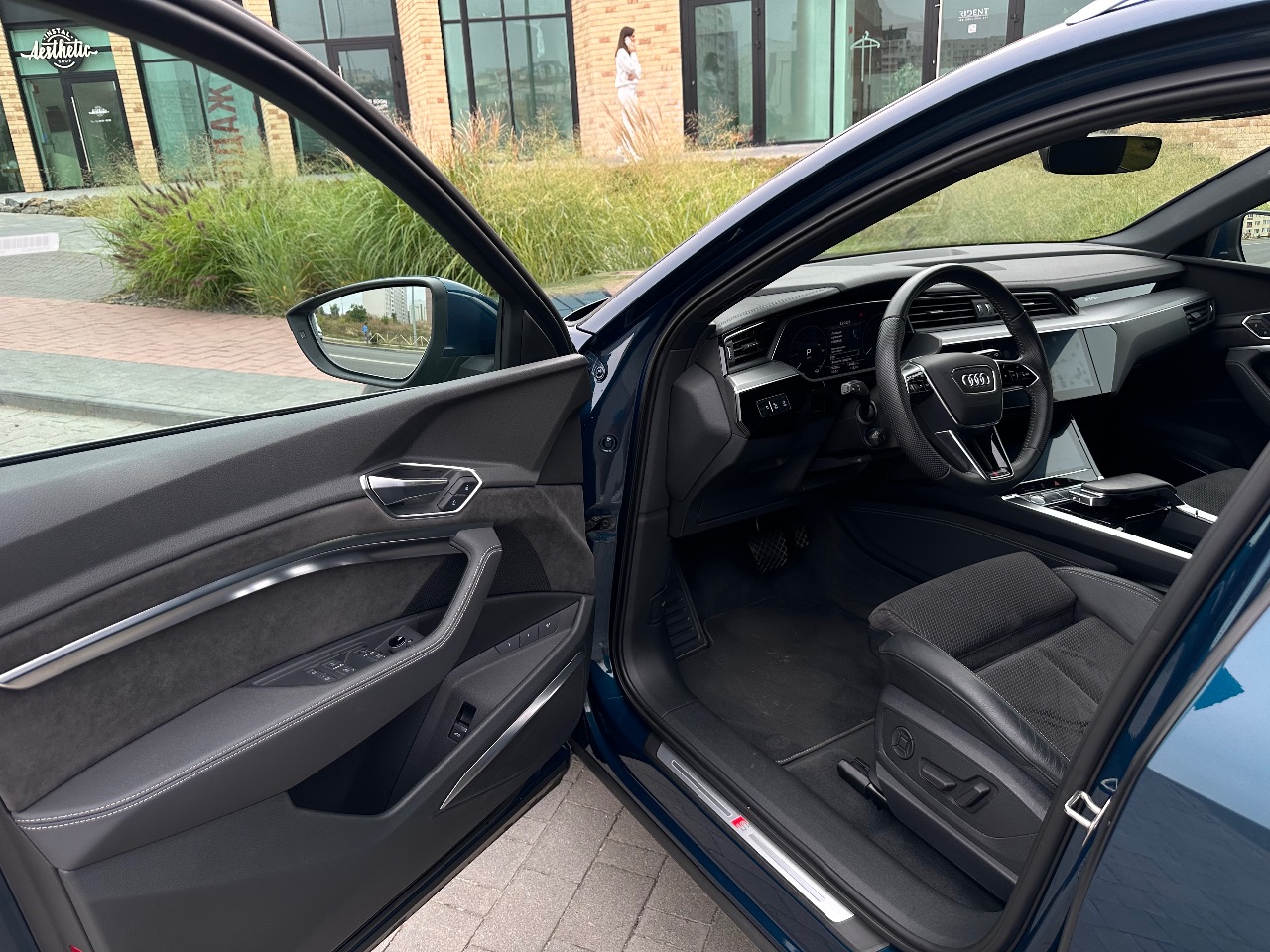 Audi e-tron - фото 9