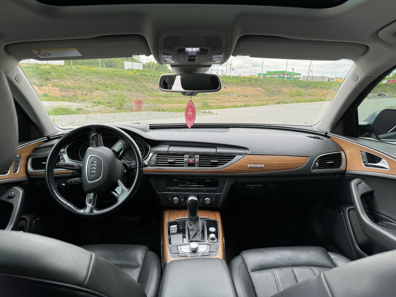 Audi A6 - фото 25