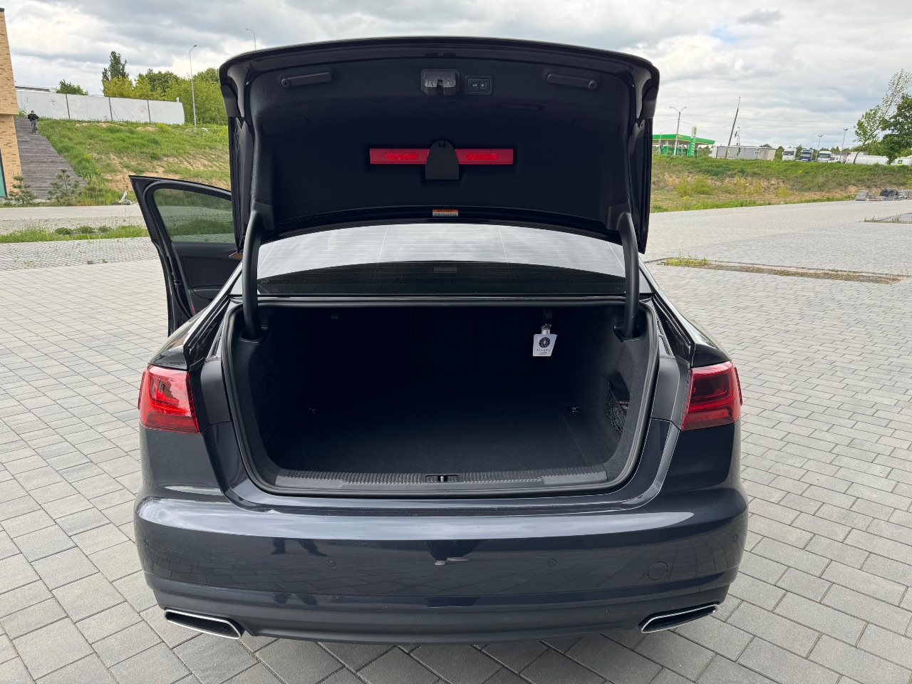 Audi A6 - фото 14