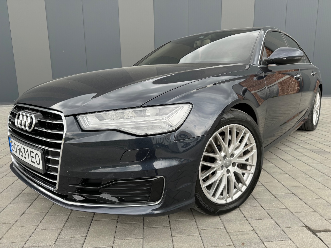 Audi A6 - фото 1