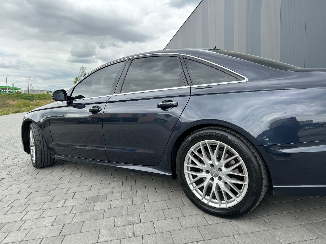 Audi A6 - фото 6