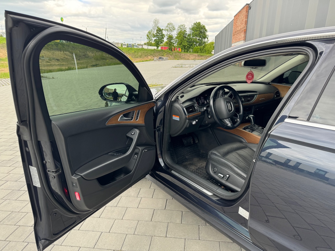 Audi A6 - фото 11