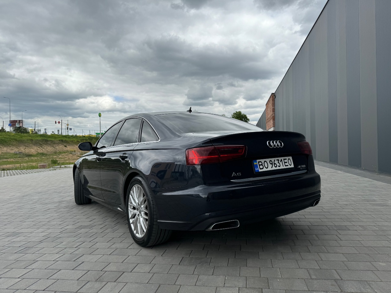 Audi A6 - фото 8