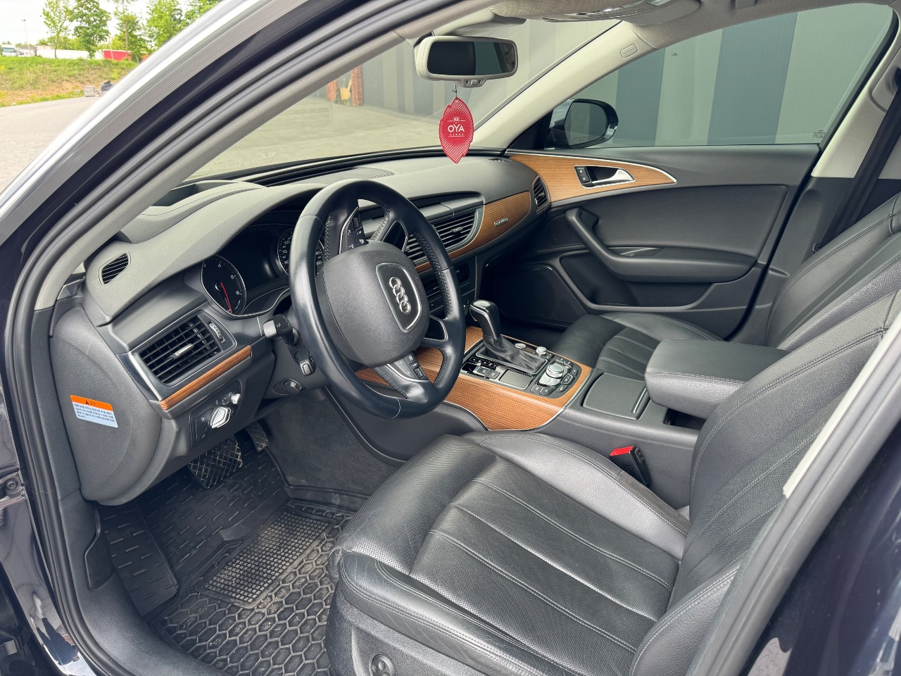 Audi A6 - фото 12