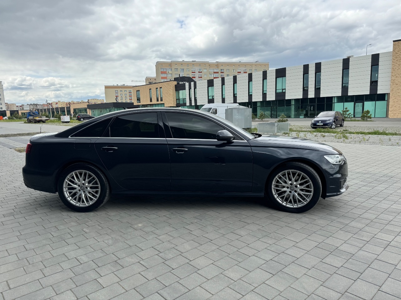 Audi A6 - фото 3